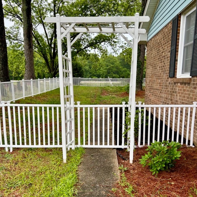 Easiest white fence